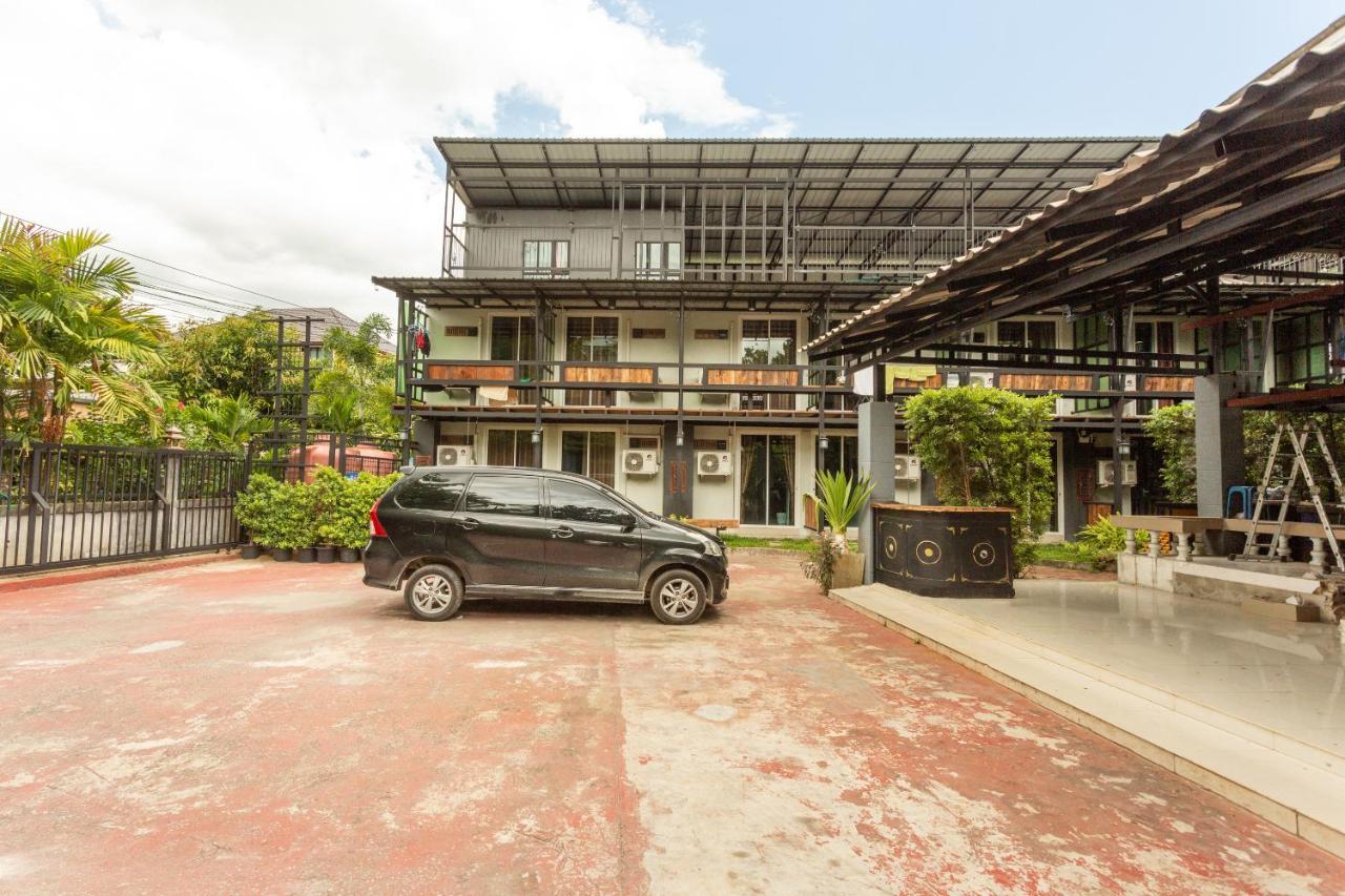 Hotel Capital O 1051 Pagoda House Chiang Mai