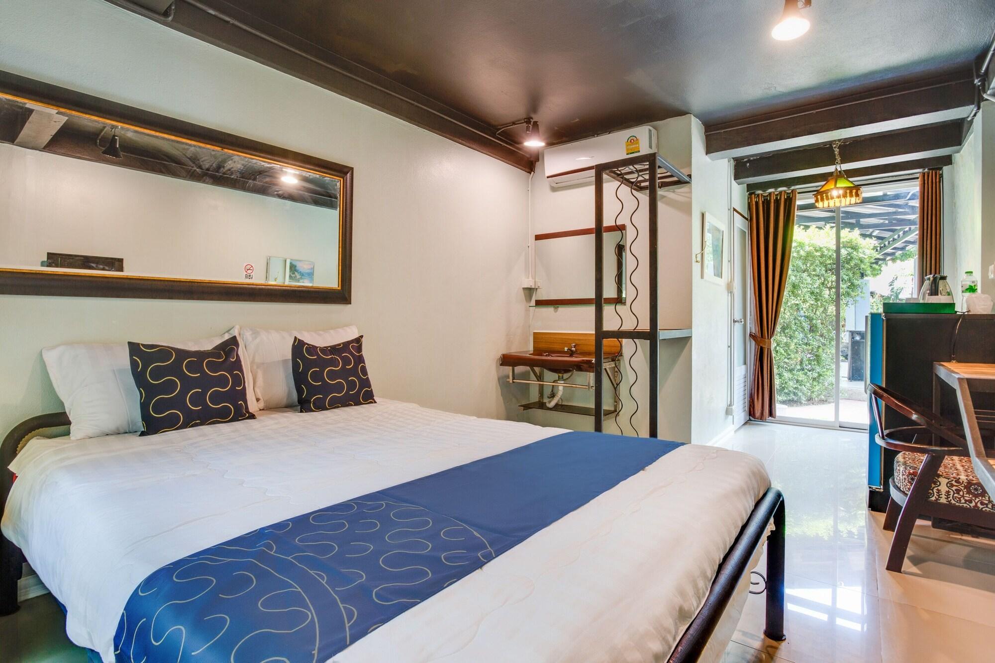 Capital O 1051 Pagoda House Hotel