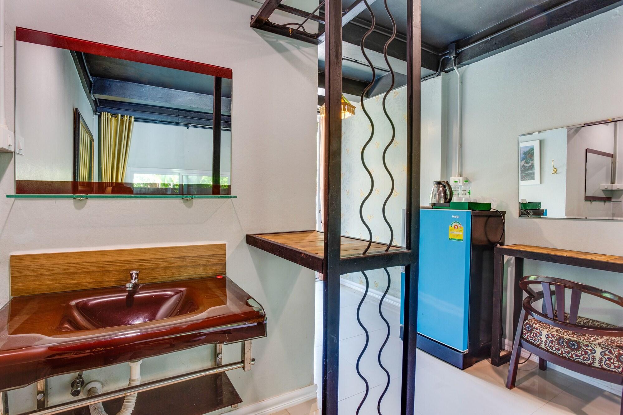 Hotel Capital O 1051 Pagoda House