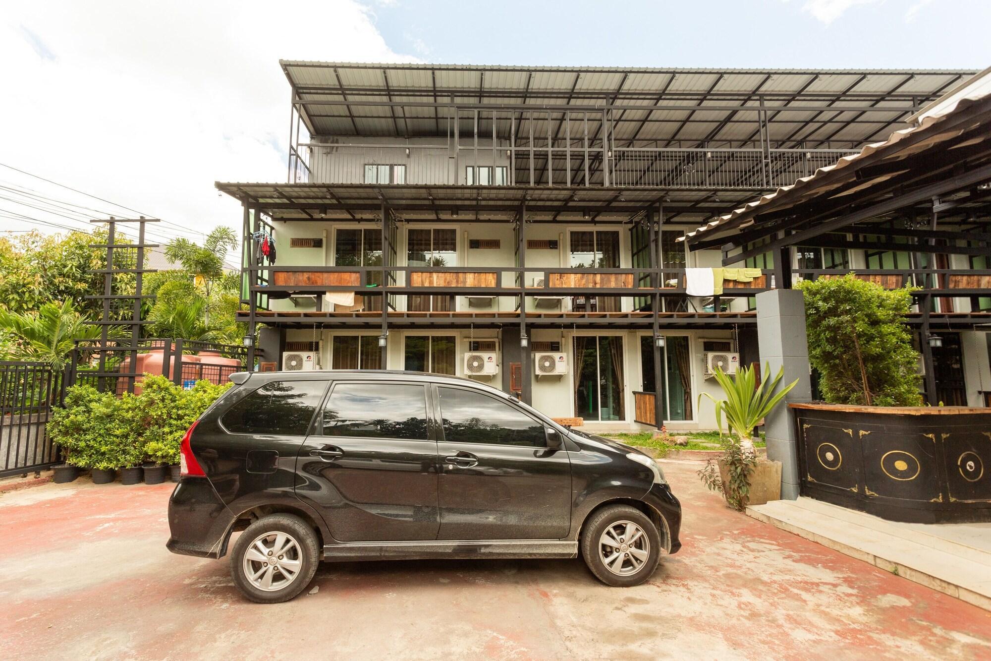 Capital O 1051 Pagoda House Hotel