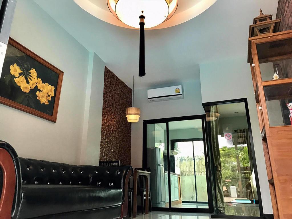 Capital O 1051 Pagoda House Hotel
